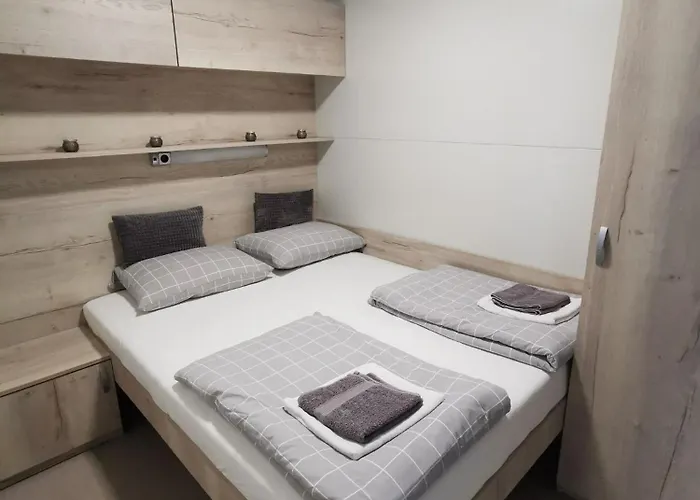 Big Berry Kolpa - Mir Mobile House Vikendica